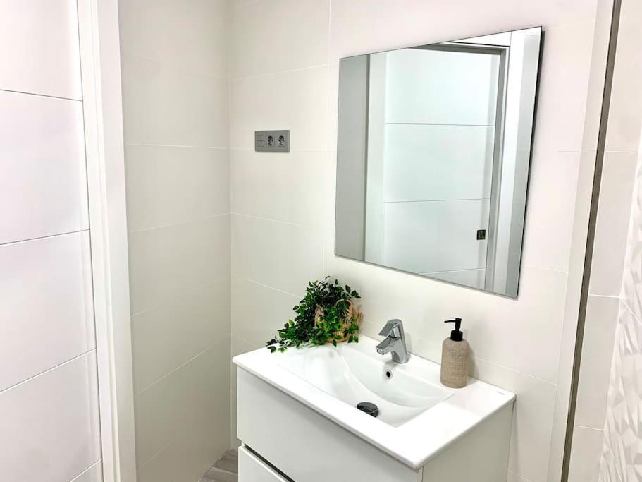 Precioso Apartamento มาลากา ภายนอก รูปภาพ